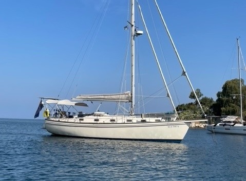 Island Packet 38 At Anchor